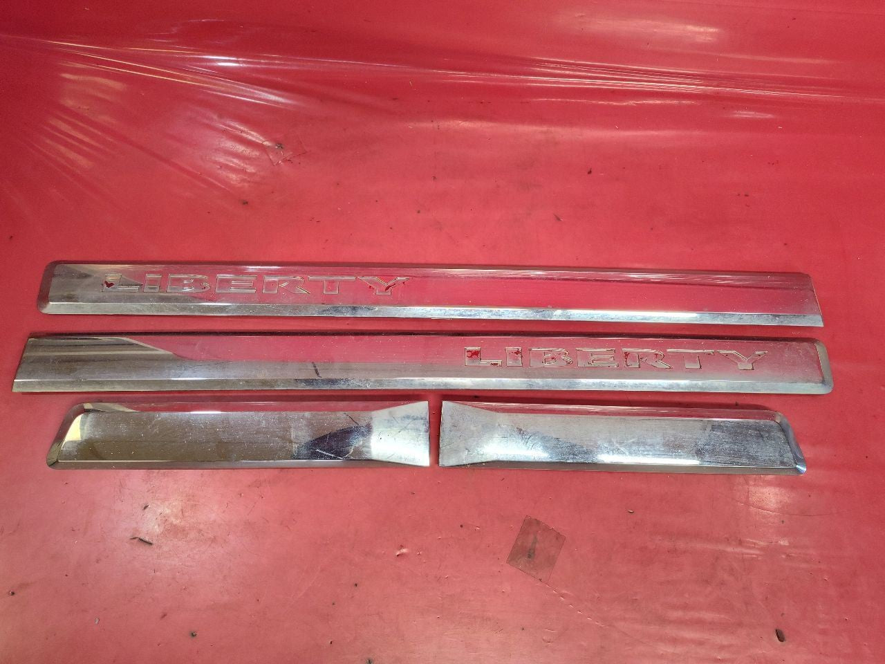2008-2012 Jeep Liberty Exterior Door Panel Silver Chrome Trim Molding Strip Set