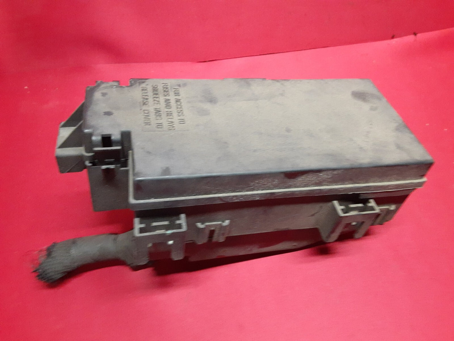 2008 Jeep Commander Grand Cherokee 3.7L V6 Engine Fuse Box Junction Block
