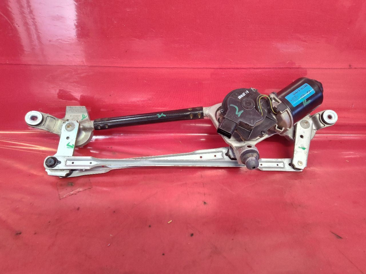 2019-2024 Kia Forte Front Windshield Wiper Transmission Linkage w/ Motor - 68k