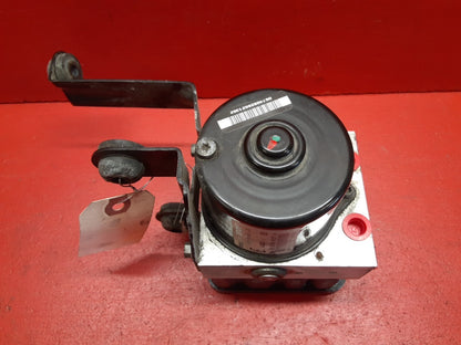 2005 - 2010 Volvo V50 S40 ABS Pump Control Module w/ Bracket 30742666AA 30742657