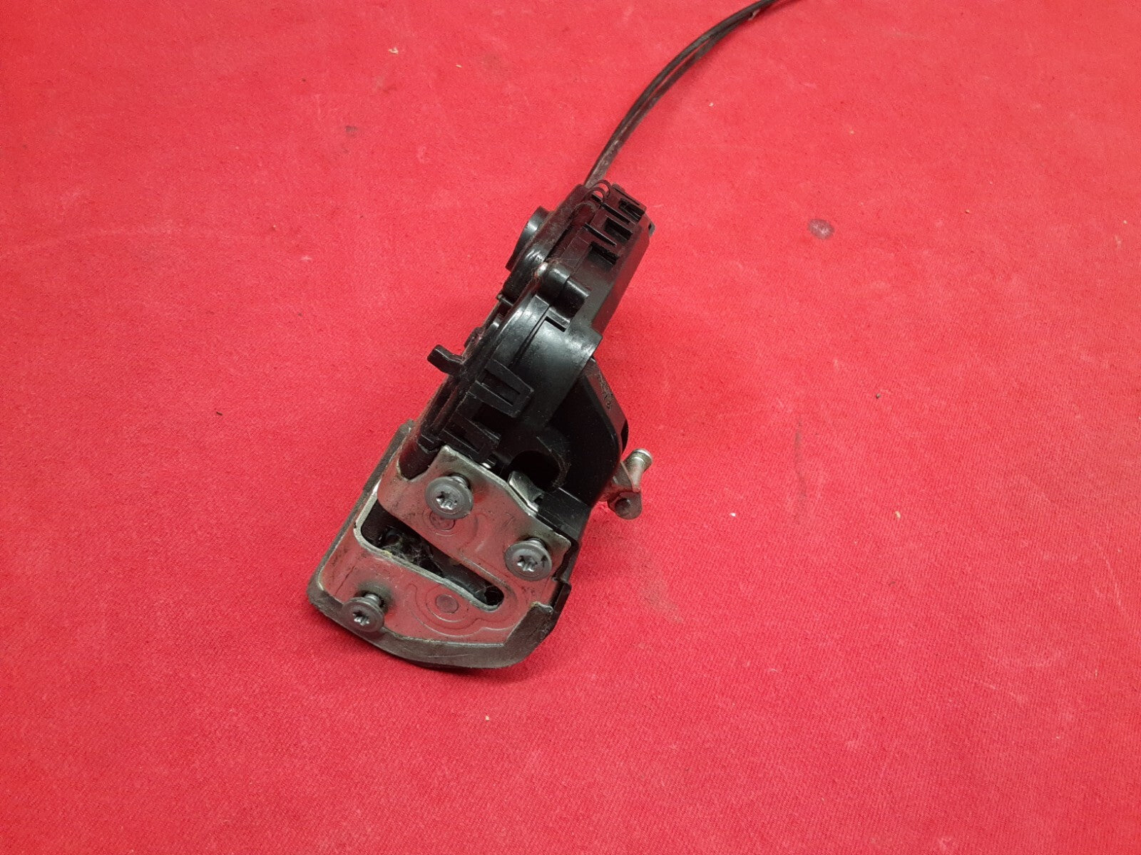 2004 - 2009 Toyota Prius LEFT DRIVER REAR Door Latch Lock Actuator w/ Handle