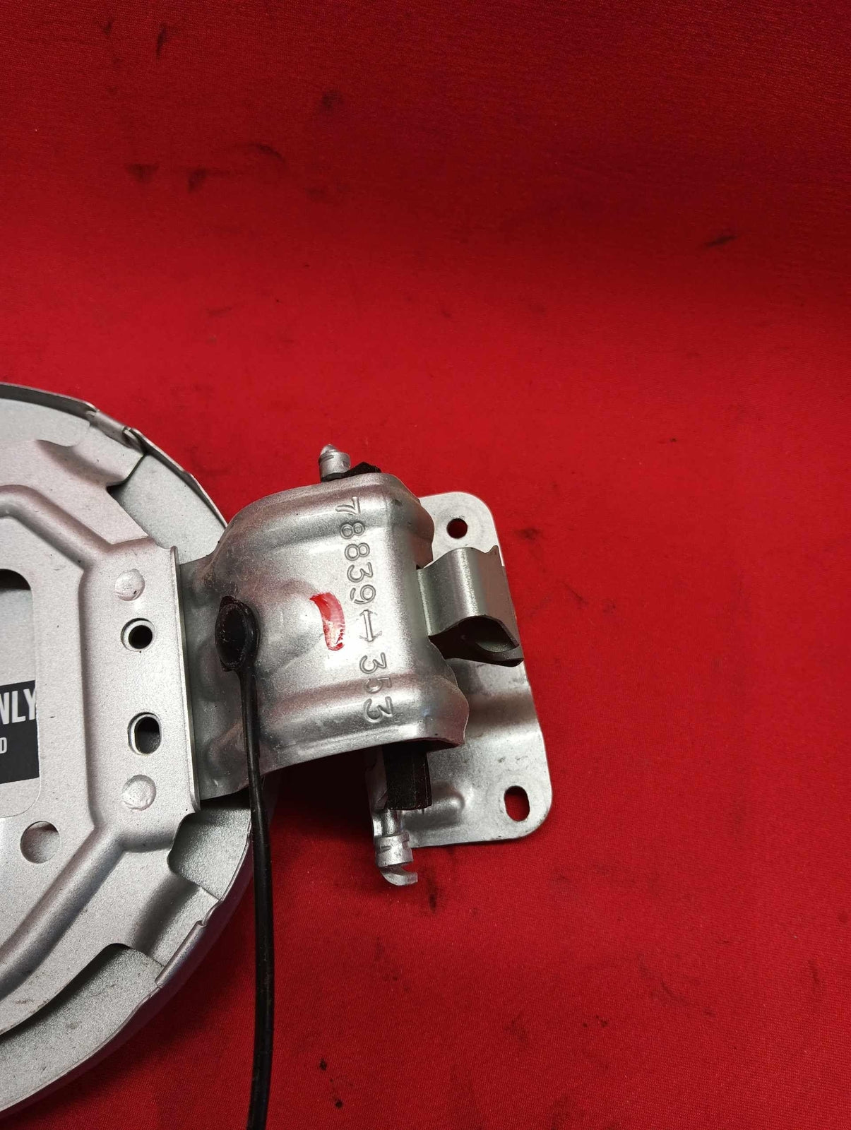2013 Infinti JX35 Fuel Filler Door W/ Cap OEM Silver