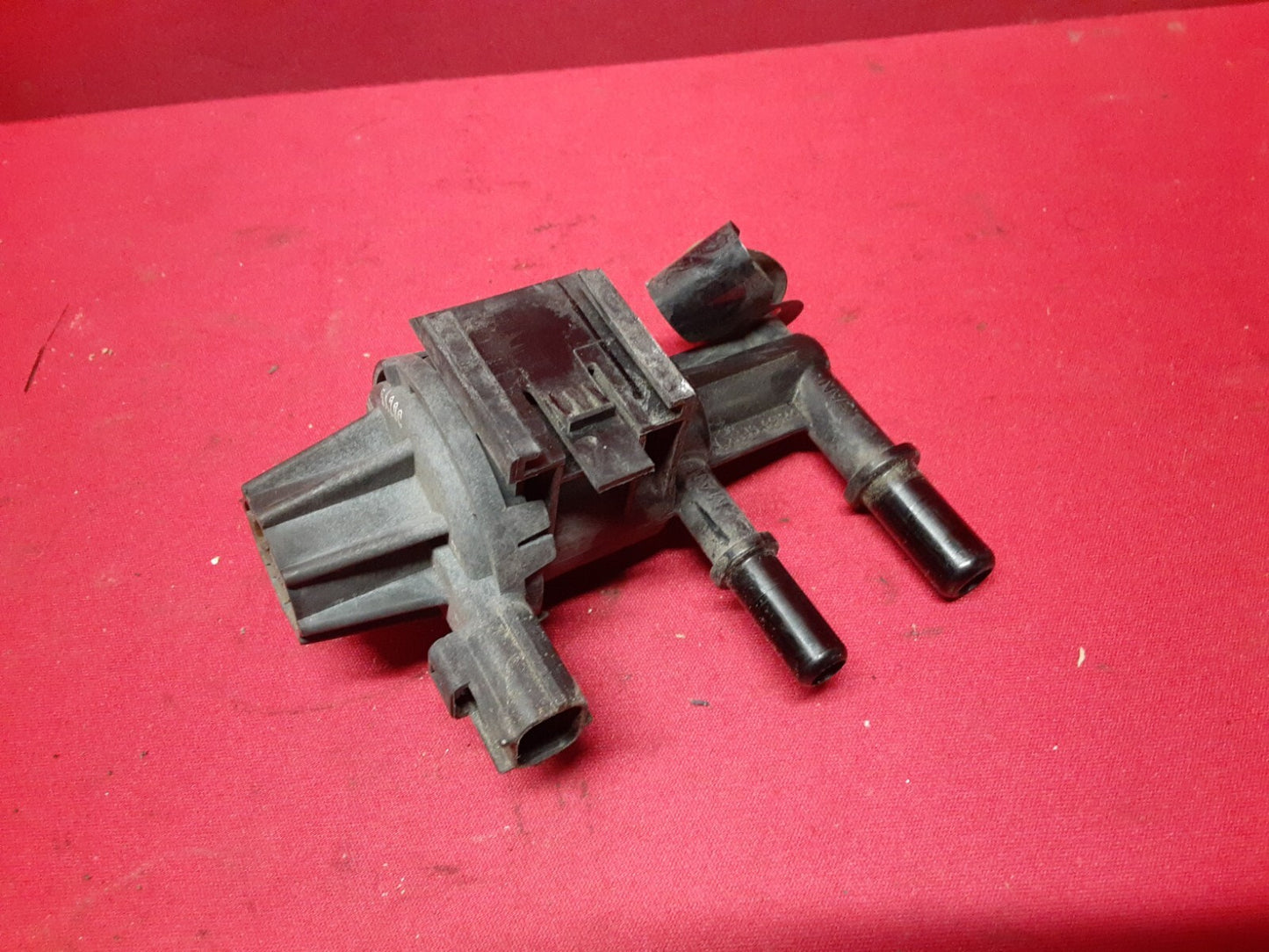 2004 - 2013 Ford 2.0 / 2.3 L4 Vapor Canister Purge Valve Solenoid 7S4Z-9C915-A