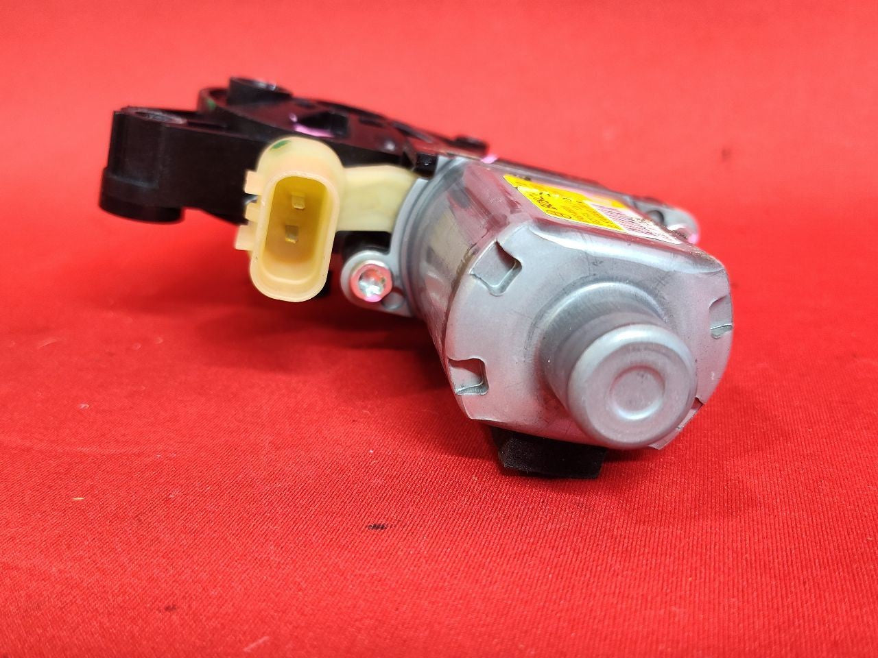2019-2024 Kia Forte FRONT RIGHT PASSENGER Power Window Motor 82460-M6010