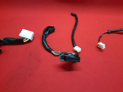2005-2012 Nissan Xterra Center Radio Trim Climate Control PIGTAILS 68260-EA102