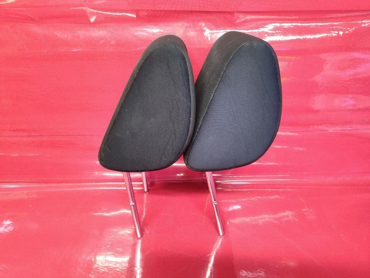 2007 2008 Suzuki SX4 Front Left Right Headrest Set of Two Black Cloth