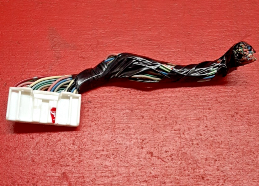 2005-2007 Nissan Pathfinder Instrument Cluster Speedometer Gauge Unit PIGTAIL