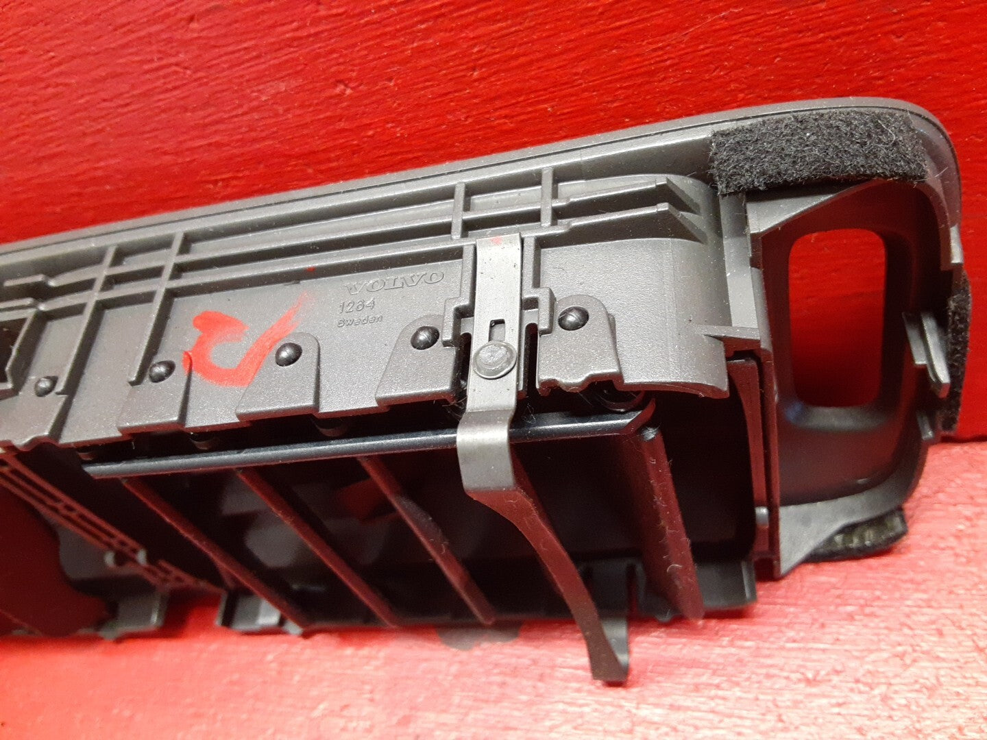 1998 - 2000 Volvo S70 V70 C70 CENTER Front Air Vent Grille A/C Heater Dash Panel