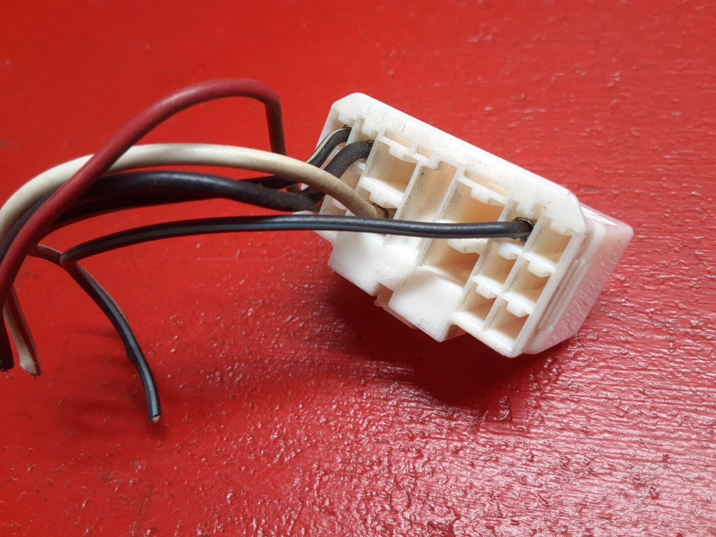 1995 - 1997 Toyota Corolla Cabin Fuse Relay Integration Box Assembly PIGTAILS