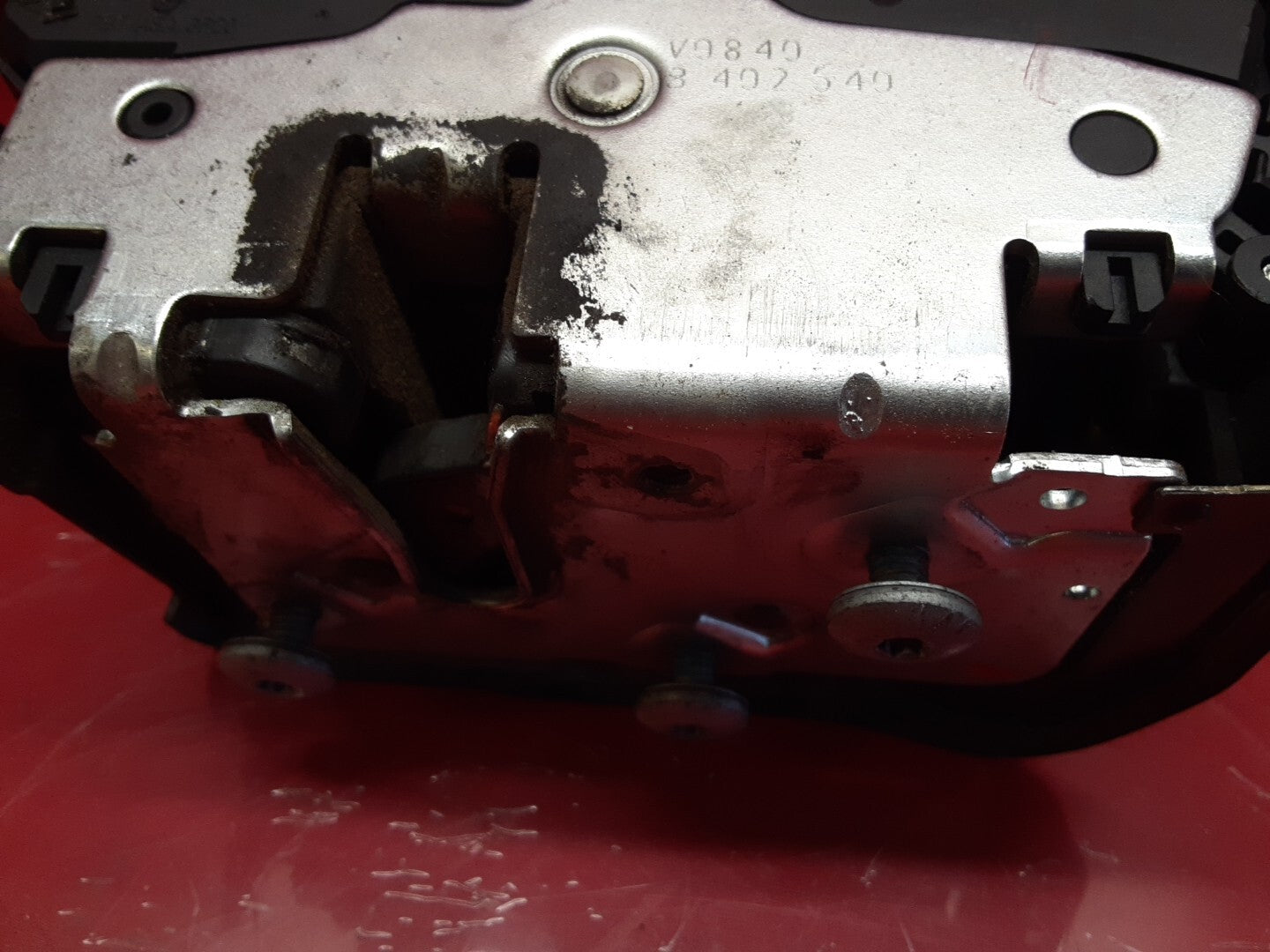 2000-2006 BMW X5 Front Right Pass Door Lock Latch Actuator 51-21-8-402-540