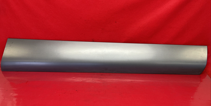 2007 2008 2009 Audi Q7 Right Passenger FRONT Door Lower Trim Molding GRAY