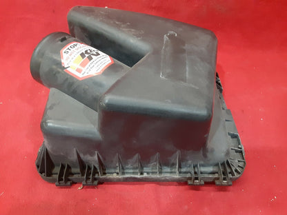 2002 2003 Saturn Vue 2.2 4Cyl  Air Cleaner Top Box / Lid - 22633496