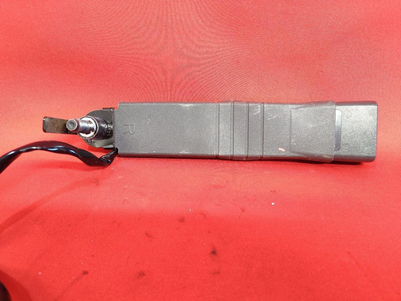 2013-2016 Chevrolet Chevy Spark + EV Front RIGHT PASSENGER Seat Belt Buckle Grey