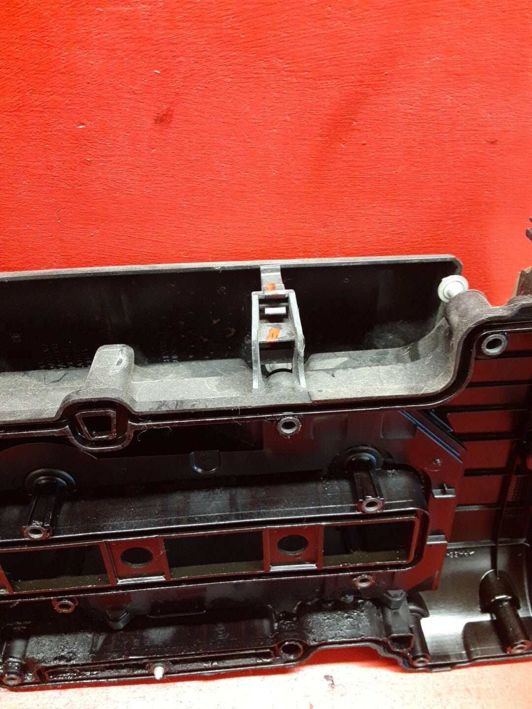 2011-2012 GM Multi Vehicle 1.4L Valve Cover Assembly 25203036