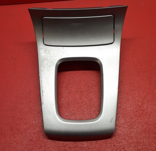 2003 2004 2005 Subaru Forester Shiter Trim Bezel Ash Tray 12v 92121SA040