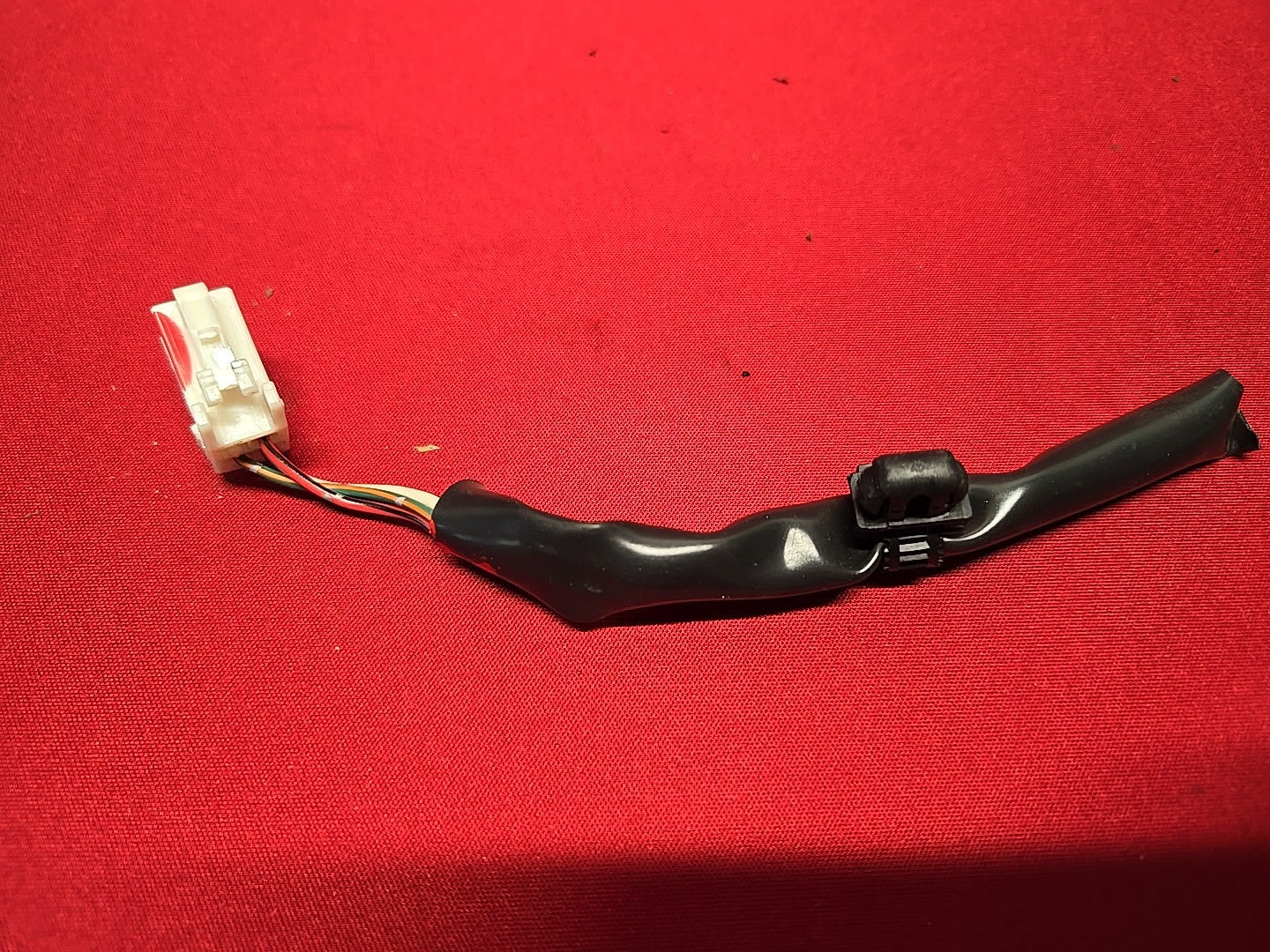 1997-1999 Lexus ES300 RIGHT PASSENGER Deck Trunk Mounted Tail Light Lamp PIGTAIL