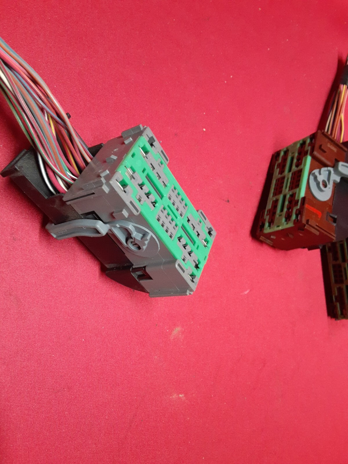 2006 Jeep Grand Cherokee / Commander Fuse Box Junction Block 56050066AC PIGTAILS