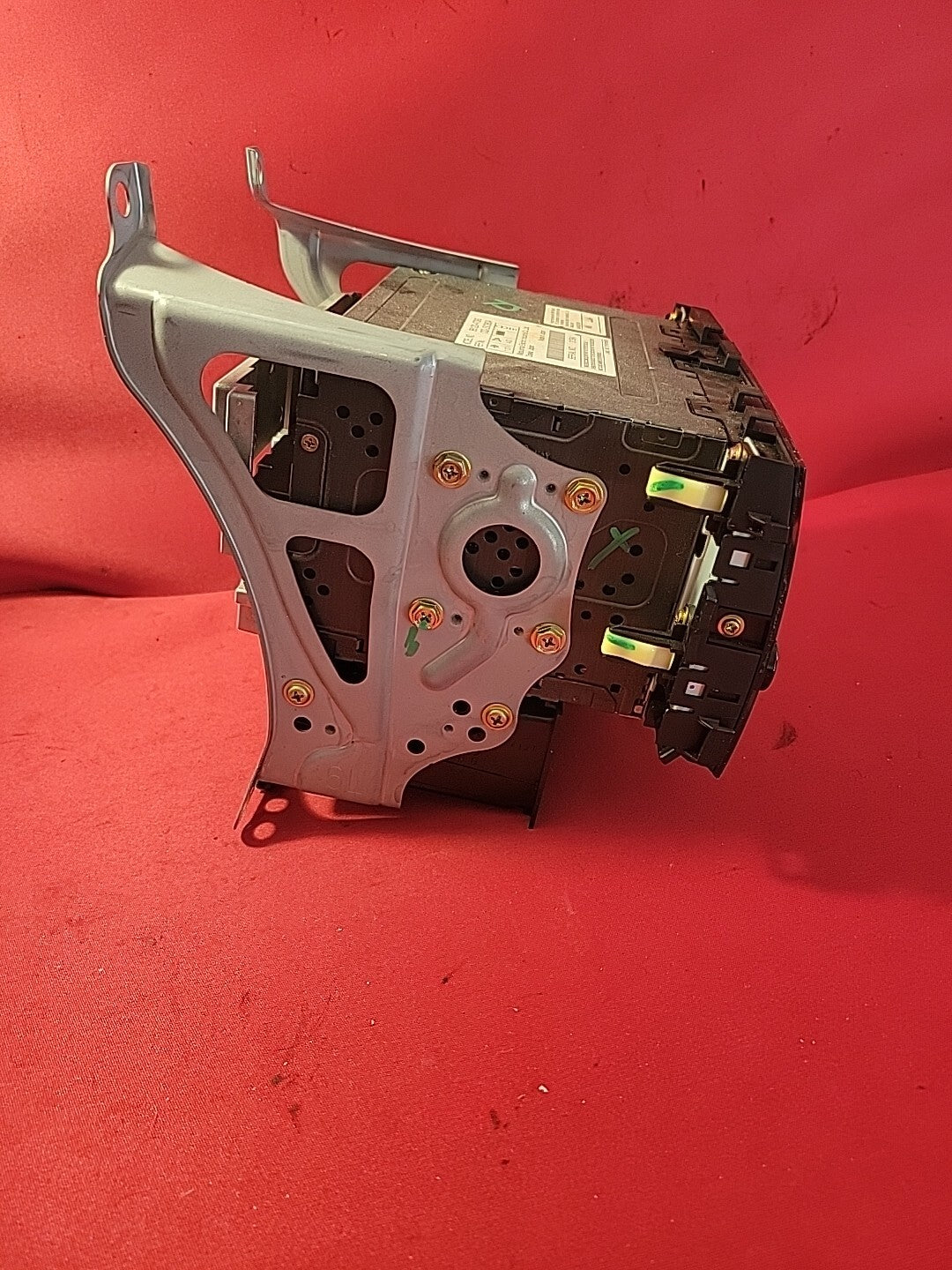 2004 2005 Toyota Prius Radio Control Unit W/O Cassette 8612047090