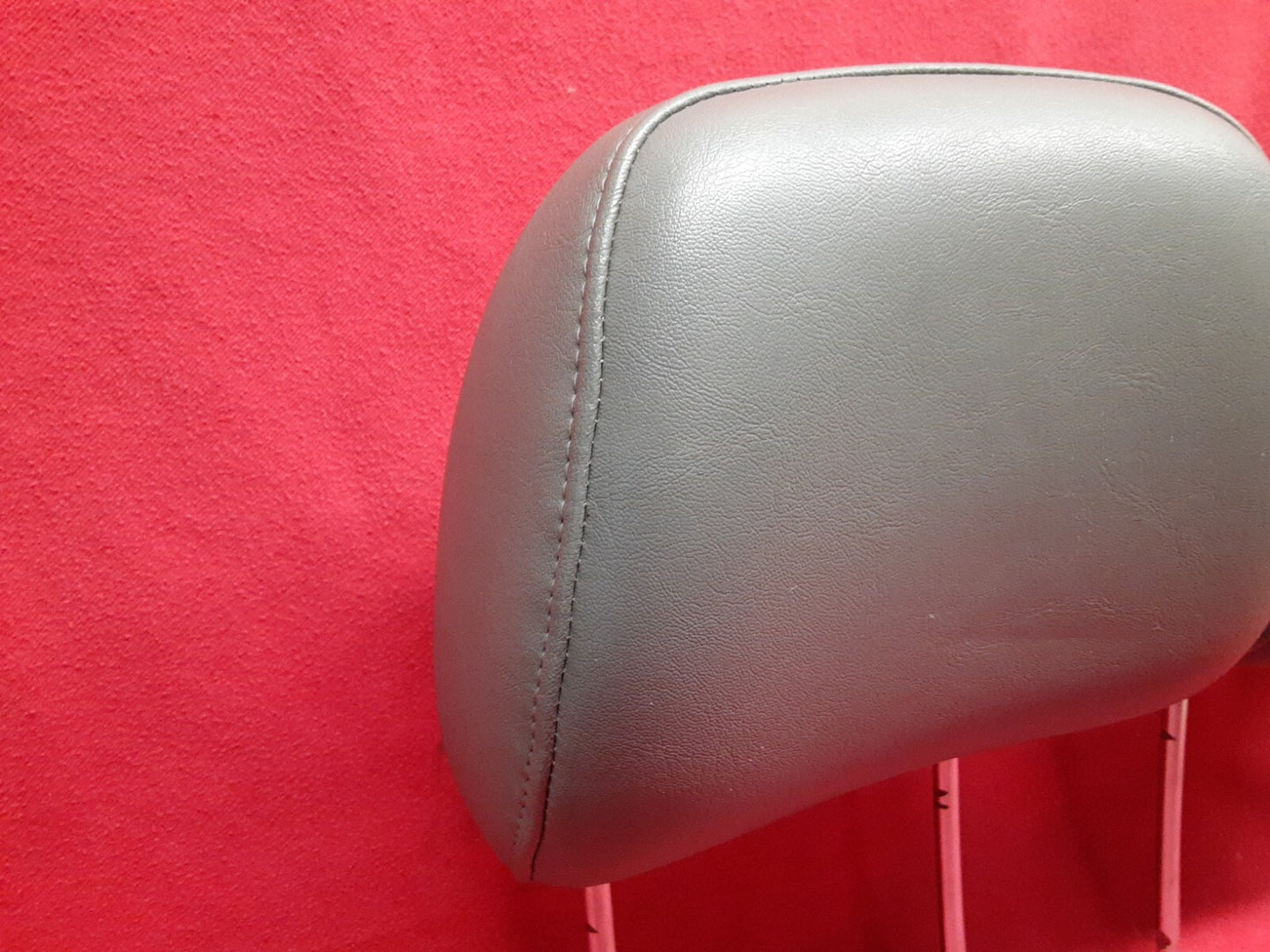 2005 2006 2007 Jeep Grand Cherokee FRONT Leather Medium Slate Gray Headrest SET
