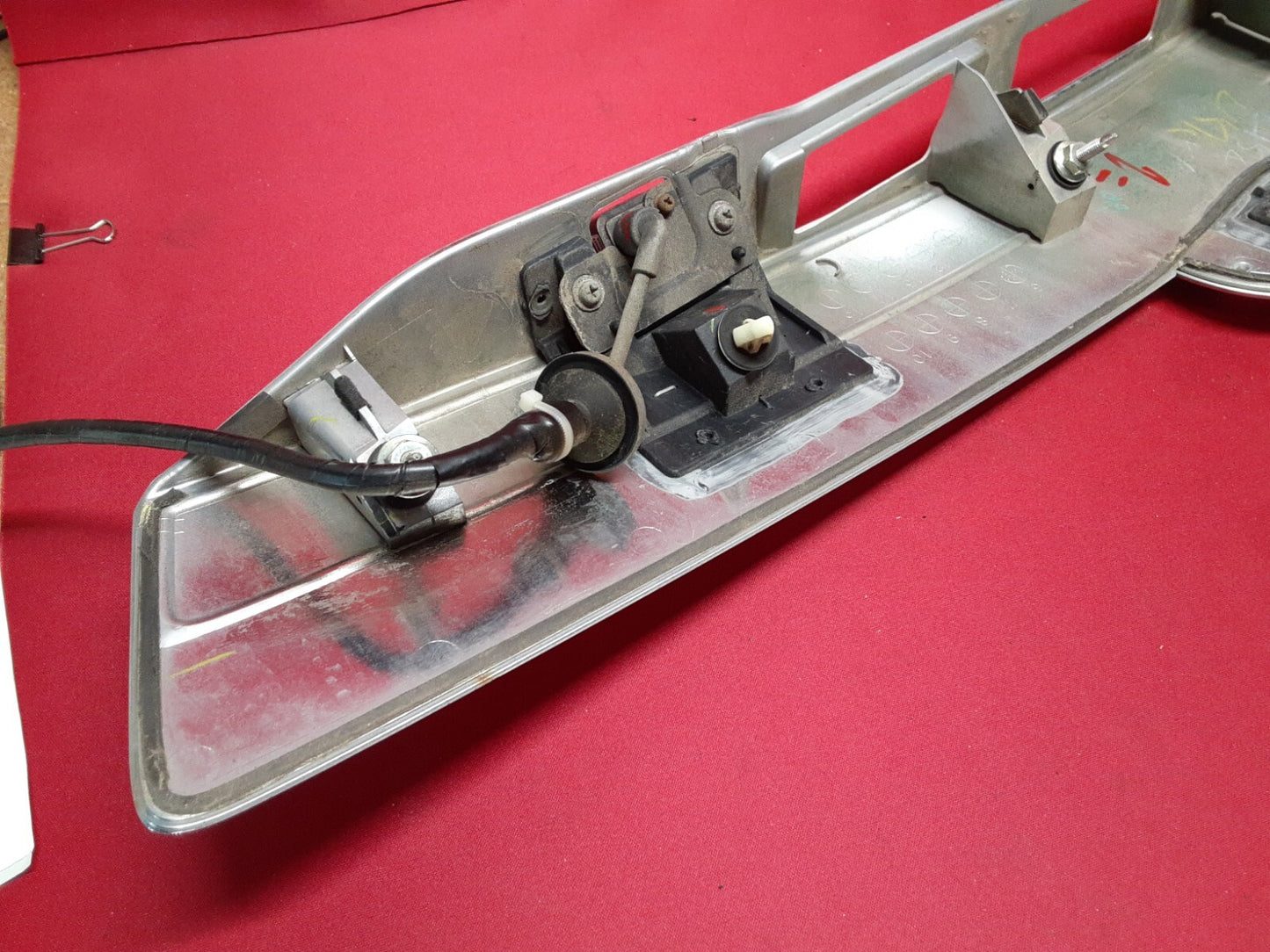 2007 - 2009 Mazda CX9 CX-9 Hatch Liftgate Handle Trim Garnish w/ Camera /Keyless