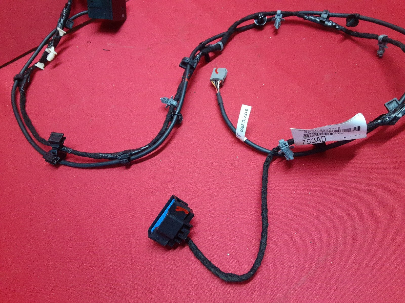 2013 - 2016 Dodge Dart Center Console SINGLE Auxiliary Port & Wiring Harness