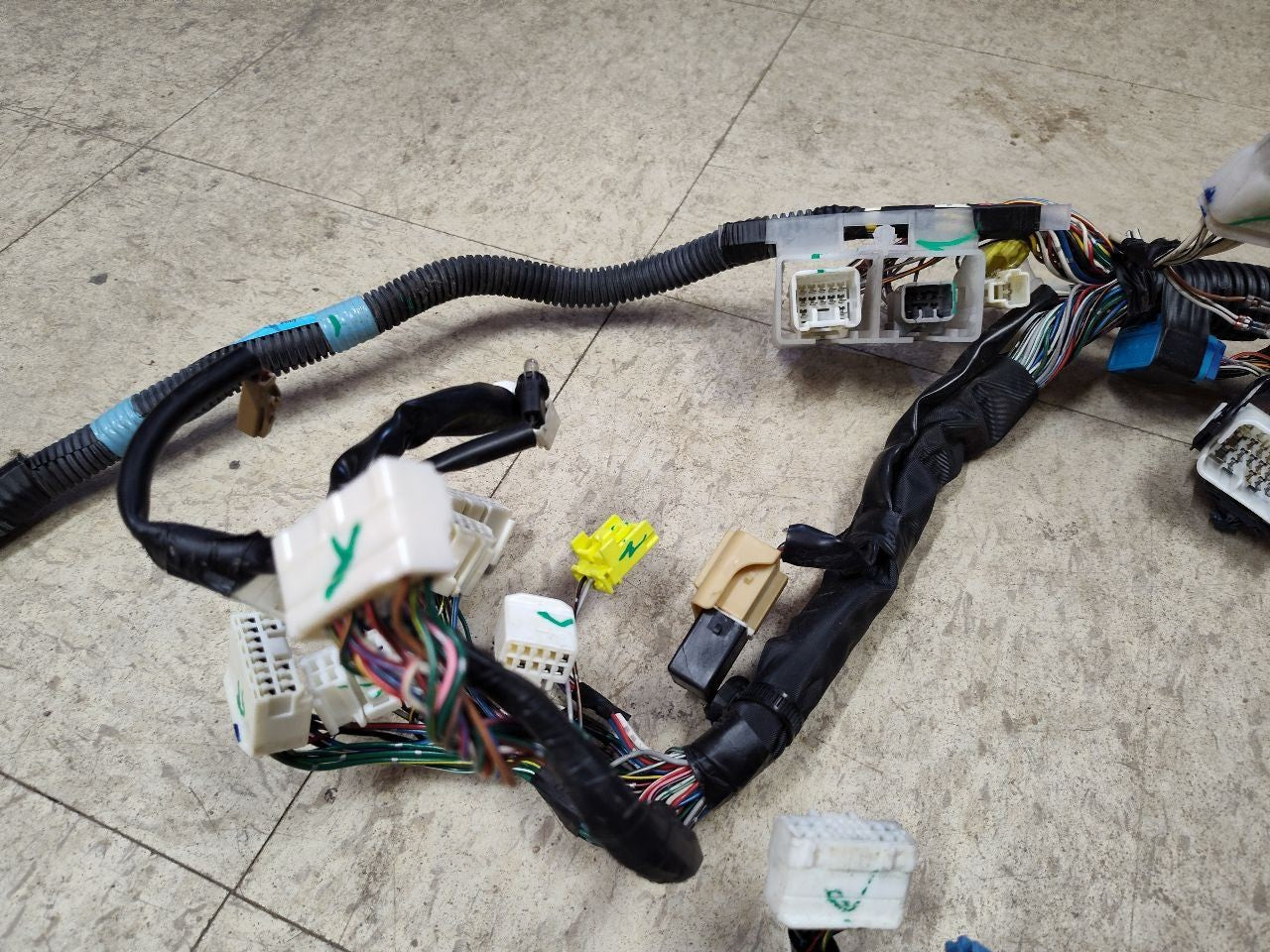 2000 2001 Toyota Tundra 4.7L V8 4WD Interior Dashboard Wiring Harness COMPLETE
