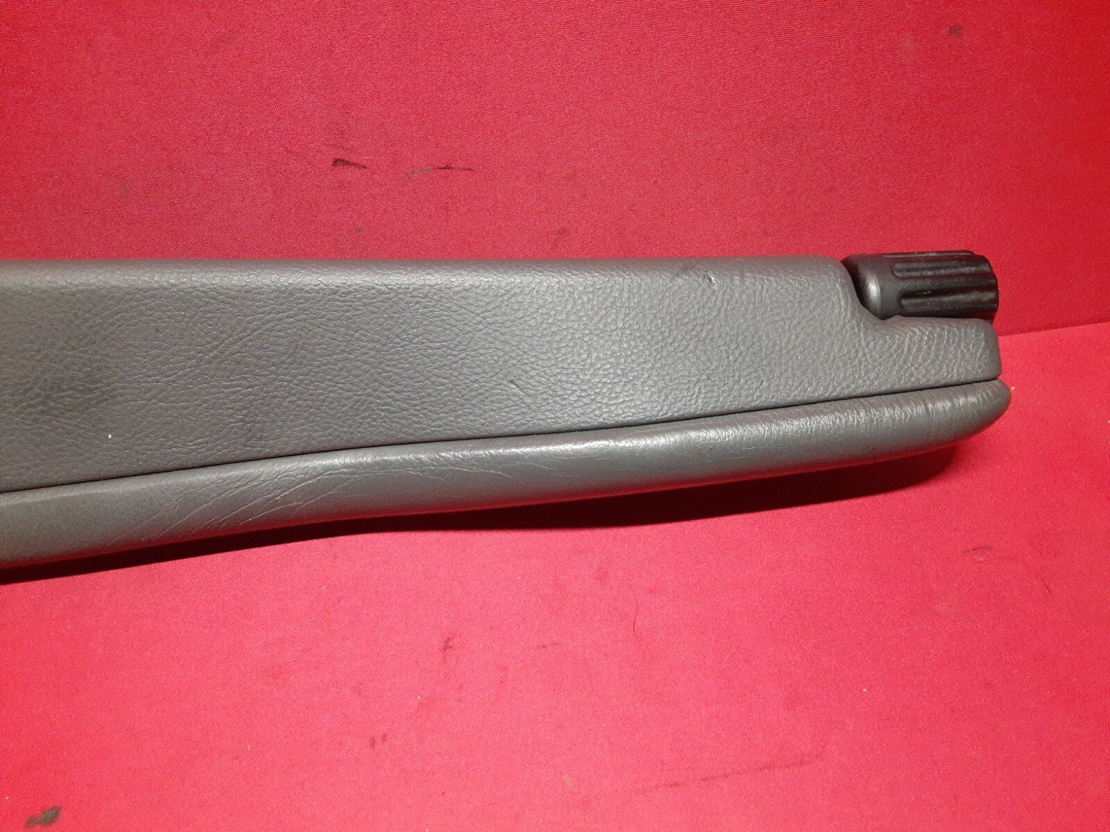 2003 - 2006 Range Rover HSE FRONT LEFT Seat Arm Rest Dark Gray HDA000030