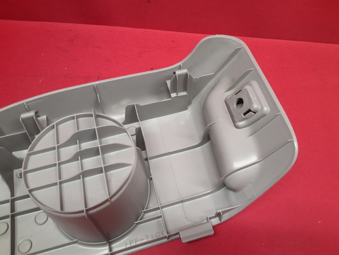 2003 - 2007 Toyota Highlander LEFT REAR Hatch Deck Cup Holder Cover Trim Grey
