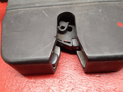 2005 - 2011 Volvo V50 Tailgate Trunk Lid Boot Lock Latch Actuator