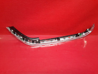18-20 Buick Regal Sportback TourX Dash Radio Display Screen Trim Bezel Molding
