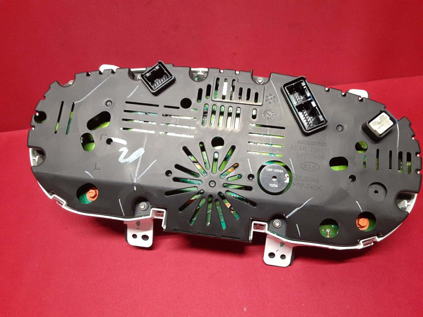 2011 - 2013 Kia Sorento Lambda 2 II Speedometer Instrument Cluster 94001-1U010