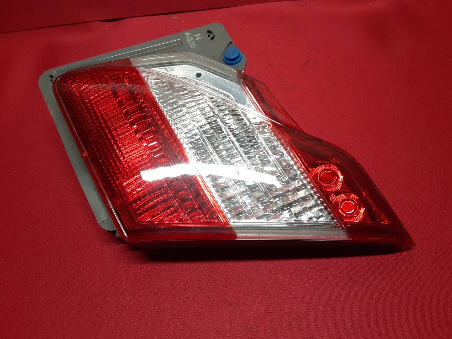 2011 - 2014 Infiniti RIGHT PASSENGER Trunk Tail Light Back Up Lamp 26540-1ME5A