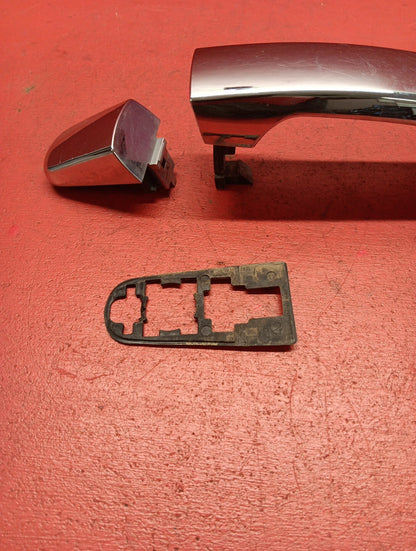 2007-2017 GM Multi Vehicle Right Front Exterior Door Handle Chrome 22867272