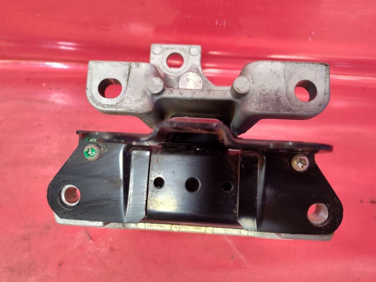 2018-2025 Mitsubishi Eclipse Cross Automatic Transmission Mount Bracket 2910A341