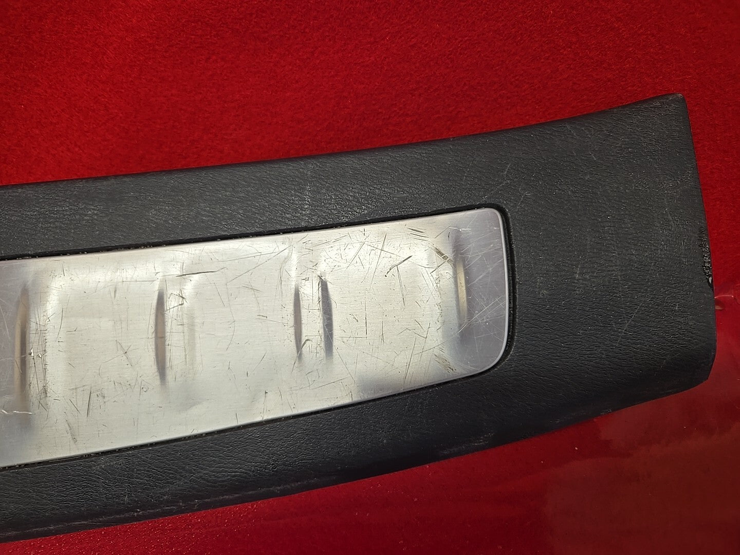 2013 Infiniti JX35 / 14-20 QX60 Liftgate Loading Sill Panel Kick Plate Trim
