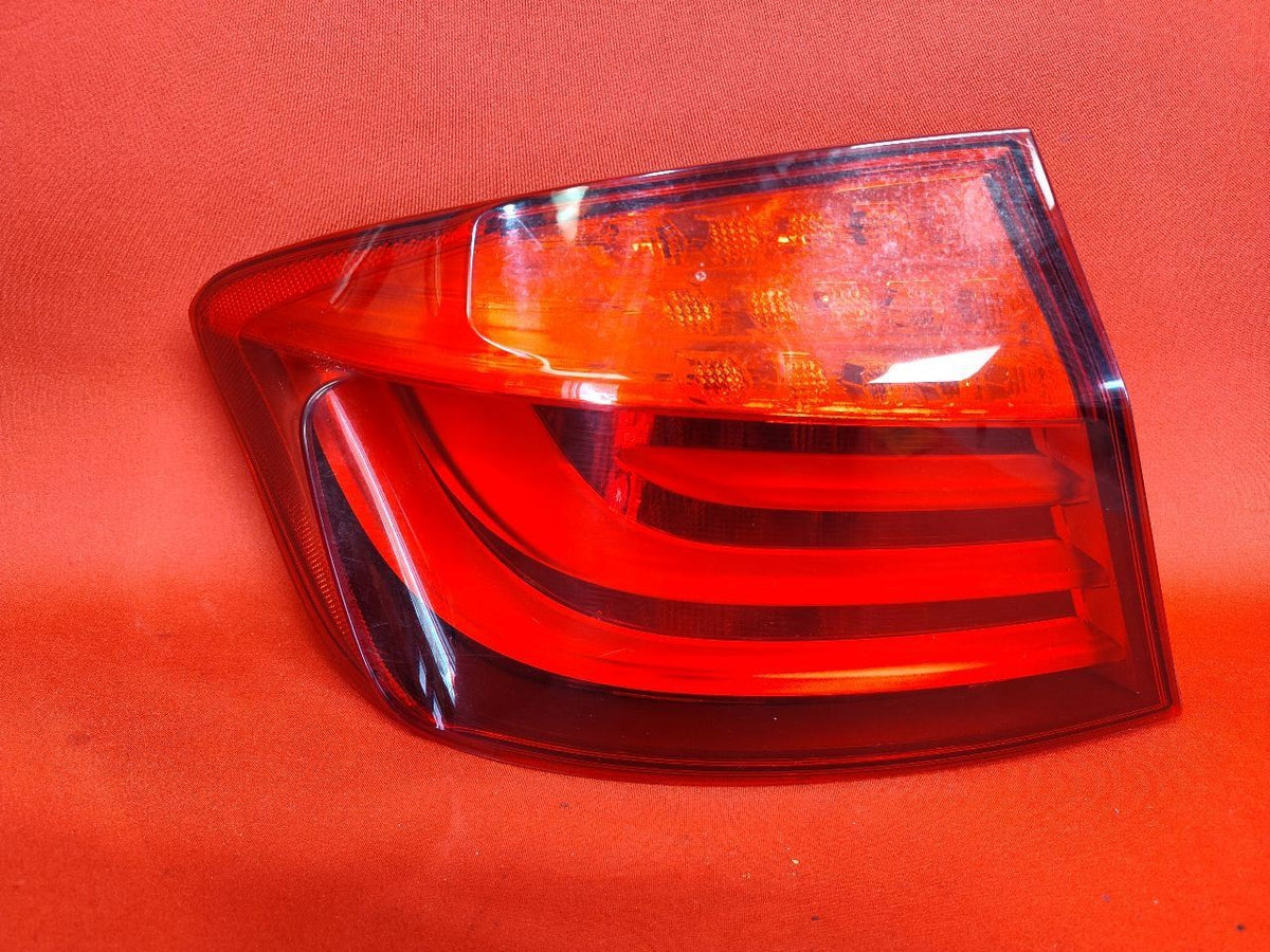2011-2013 BMW 528i 535i 550i LEFT DRIVER Outer Quarter Tail Light Lamp LED
