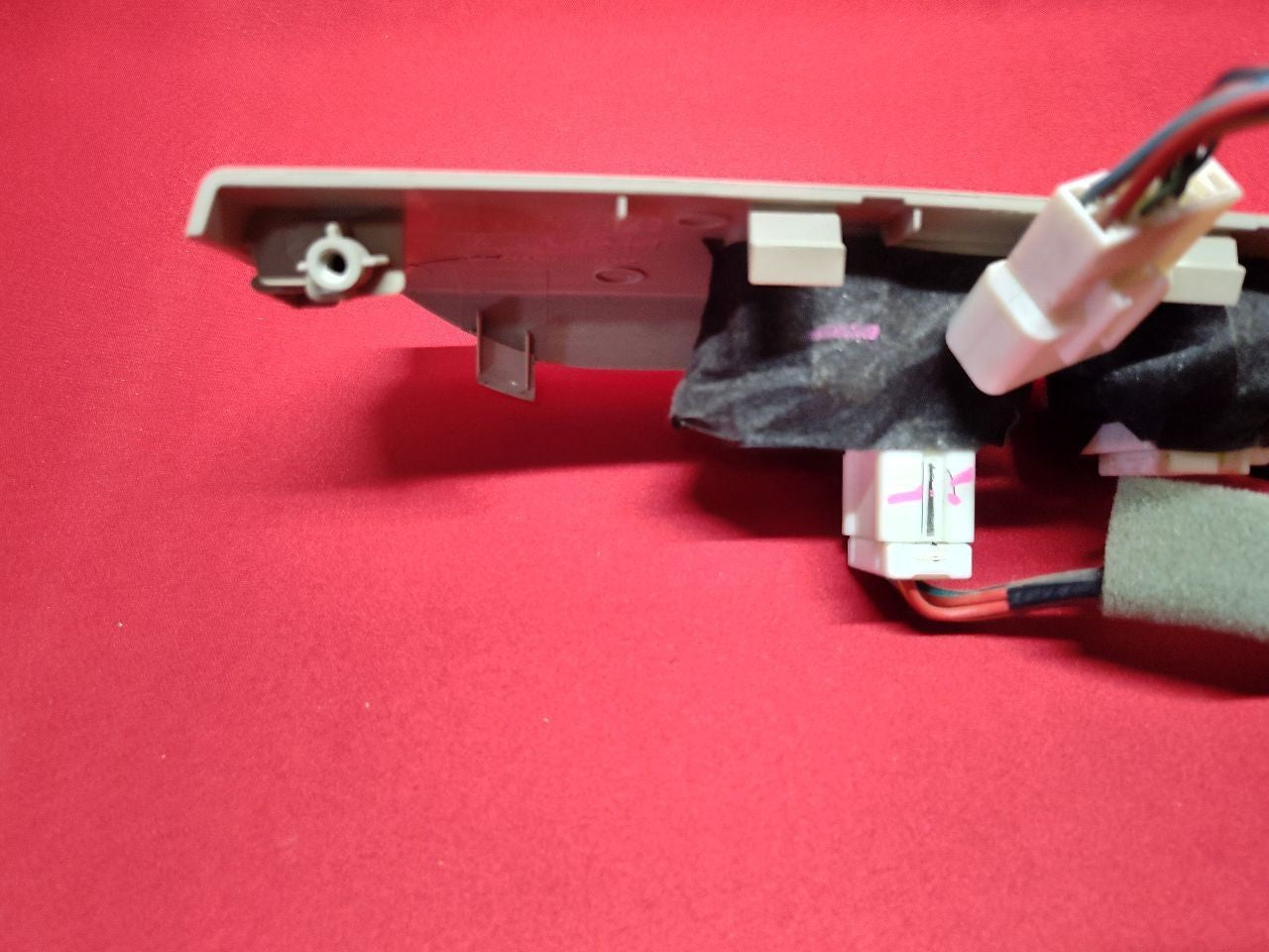 2010-2014 Subaru Outback Front Right Passenger Door Window Switch w/ Bezel