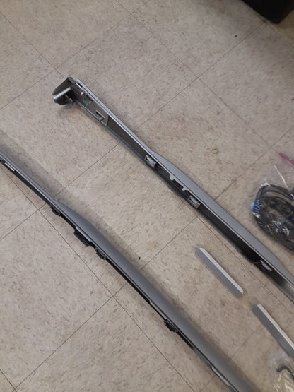 2013 Infiniti JX35 / 2014 Infiniti QX60 Roof Rack Rail Set - K23 Silver Metallic