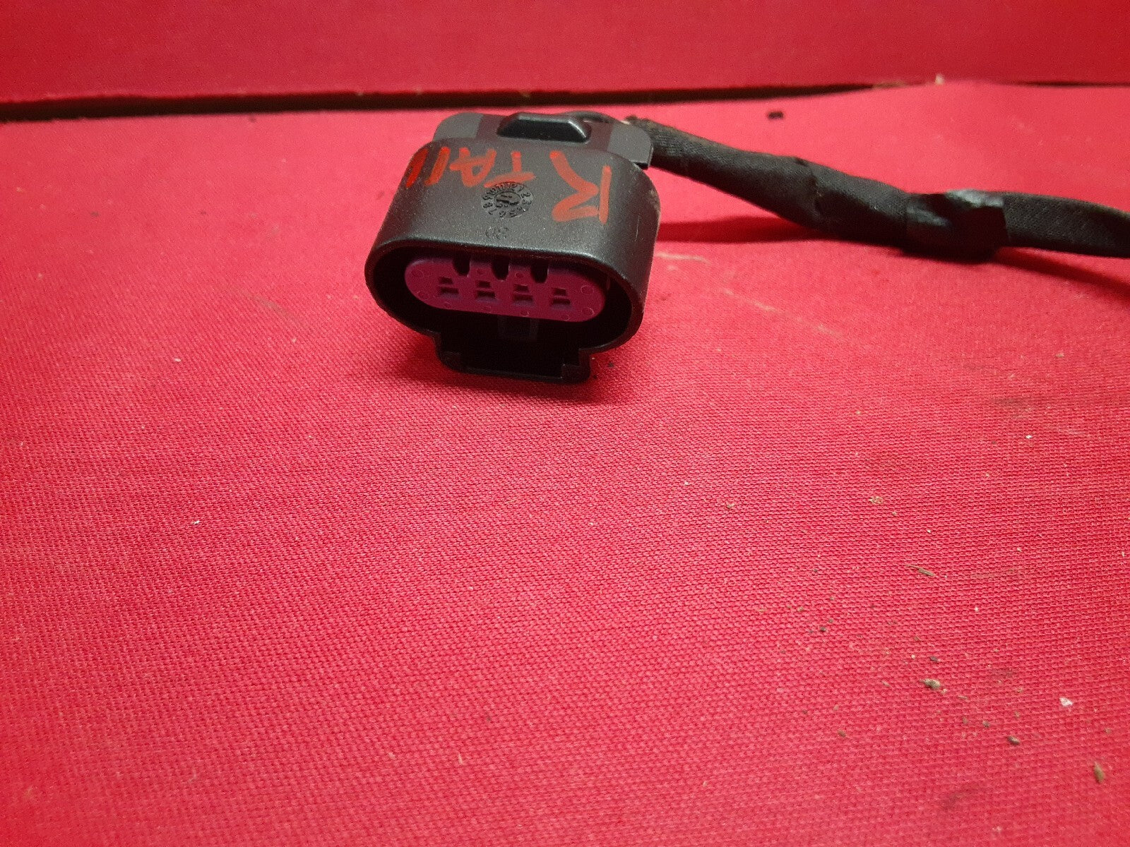 2013 - 2016 Dodge Dart RIGHT PASSENGER Tail Light Corner Lamp 68081394AG PIGTAIL