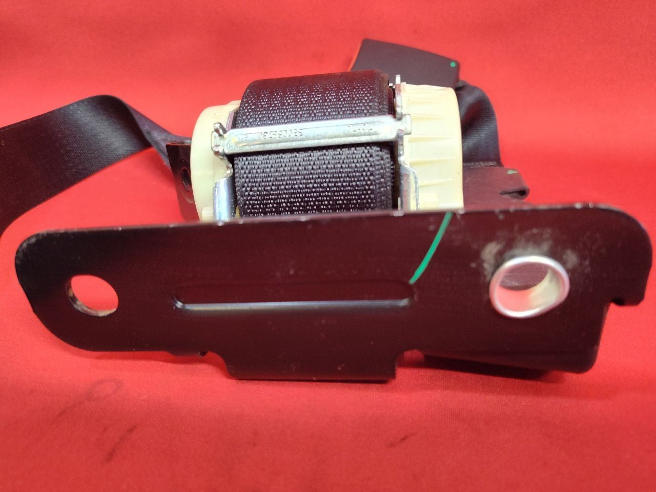 2013-2019 Dodge Ram REAR 2nd Second Row CENTER Shoulder Seat Belt Retractor