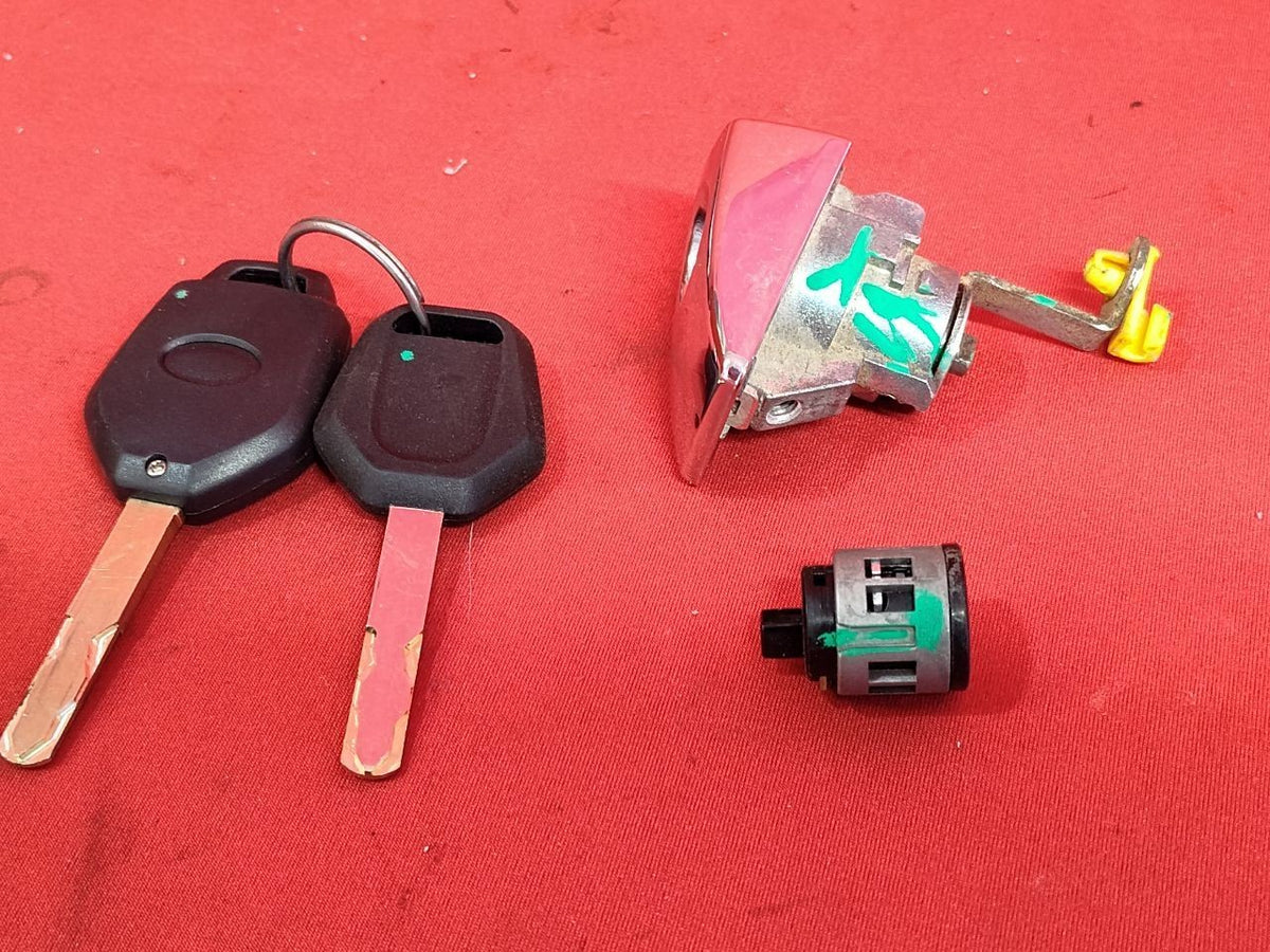 2011-2013 Subaru Forester 2.5L Auto Trans Ignition Lock Cylinder Key SET