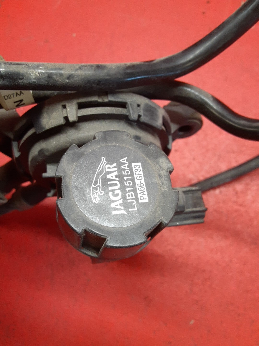 1997-2006 Jaguar XK XJ Vander Purge Control Valve LJB1515AA