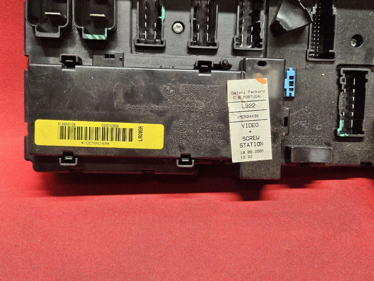 2006 Range Rover V8 Supercharged Interior Under Dash Instrument Panel Fuse Box
