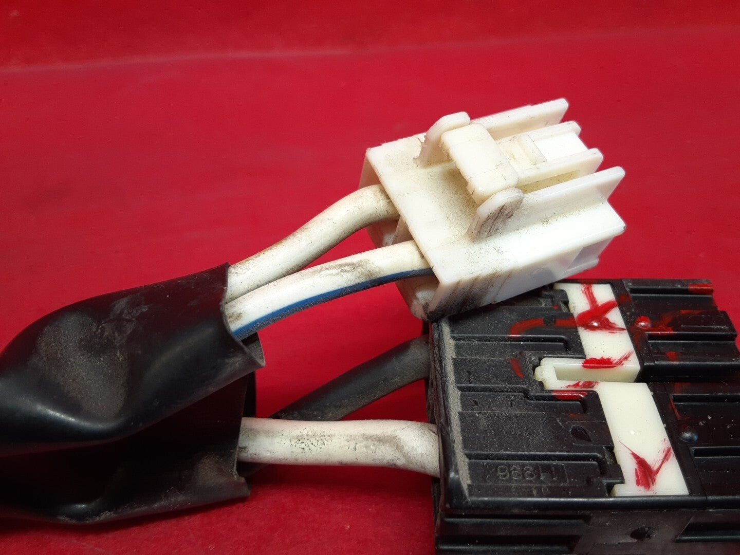 2007 - 2013 Suzuki SX4 Battery Positive Terminal Fuse Box PIGTAILS ONLY