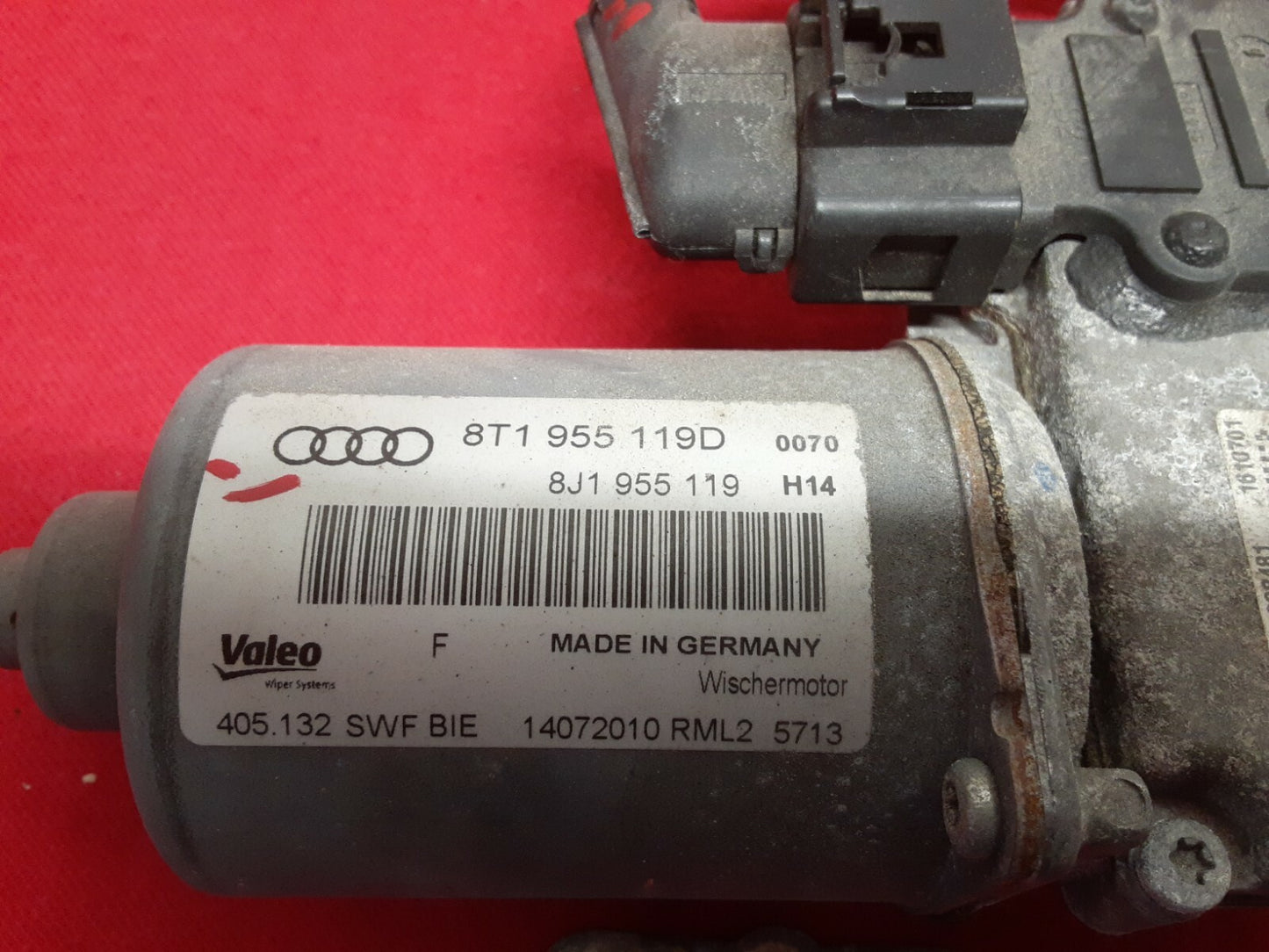 2010 2011 2012 Audi S5 Windshield Wiper Linkage Transmission Motor 8T1-955-119-D