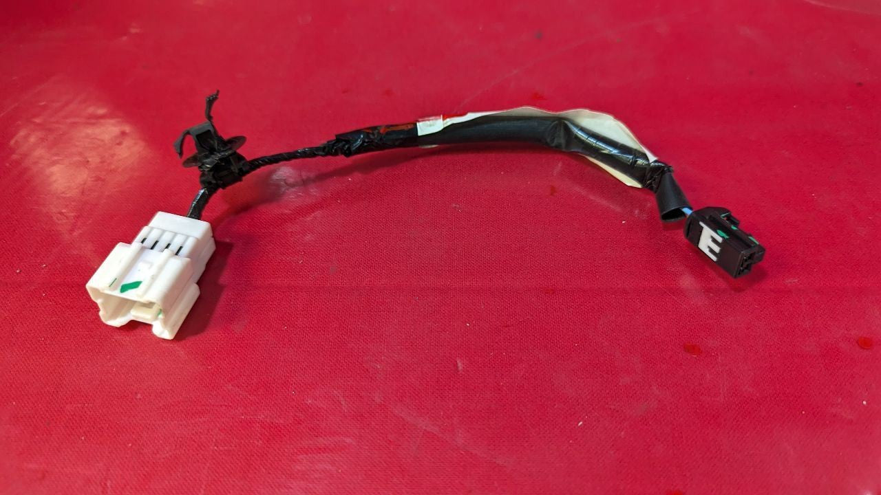 2022-2024 Mitsubishi Outlander Rear 2nd Row Seat Belt Buckle Wiring Harness