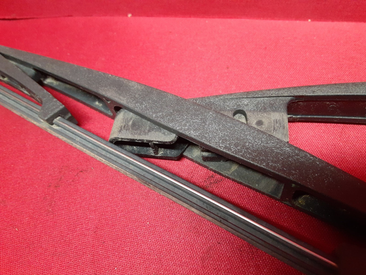 2003 - 2008 Honda Pilot REAR BACK TAILGATE TRUNK GLASS Windshield Wiper Arm