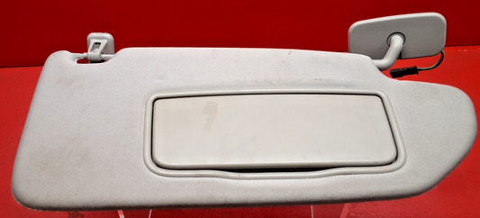 2003 - 2006 Volvo XC90 RIGHT PASSENGER SIDE Sun Visor Illuminated