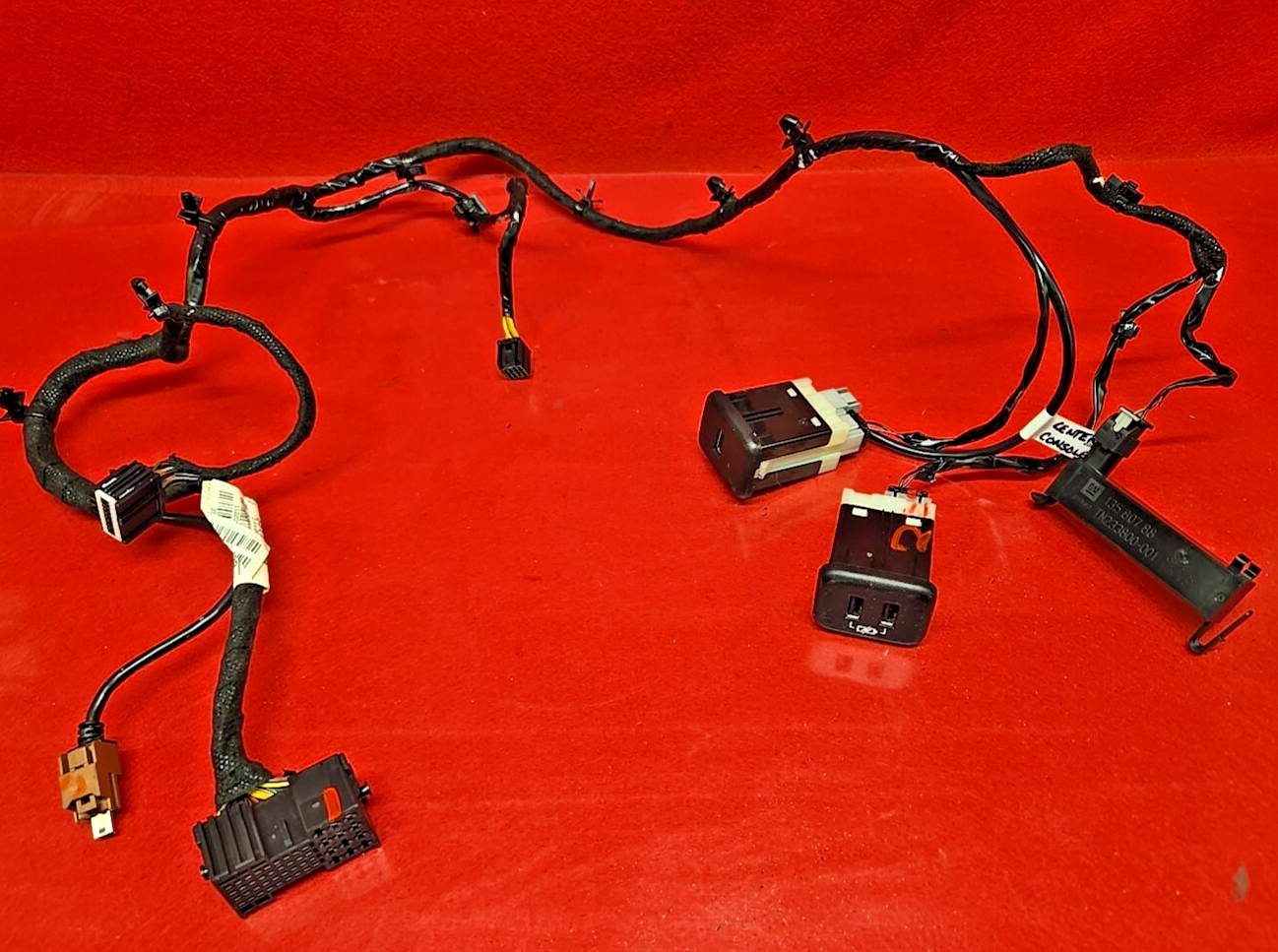 18-19 Buick Regal Sportback TourX Center Console Wiring Harness w/ Outlets