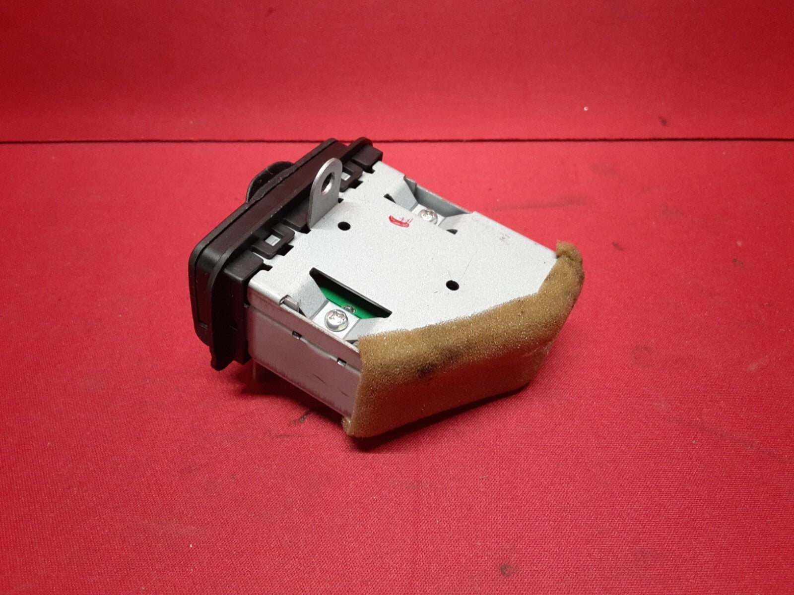 2007 - 2015 Mazda CX9 CX-9 Rear Audio/Video In Jack Port 	L133-66-DFX-02